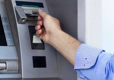 Bancos e Caixas Eletrônicos