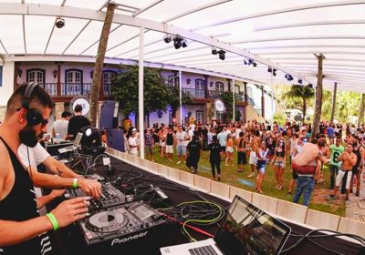 Carnaval nos Beach Clubs de Ilhabela