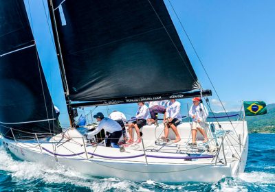 Classe C30 se destaca na abertura do Circuito Ilhabela de Vela Oceânica