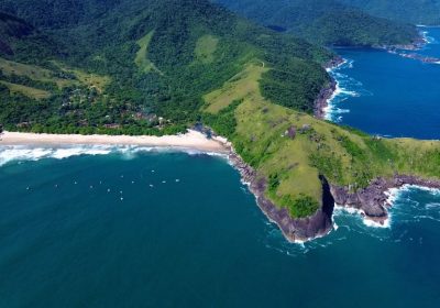 Praia do Bonete em Ilhabela está entre as mais bonitas do Brasil